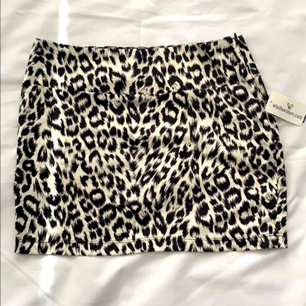 $8 M cheetah print mini skirt NWT
